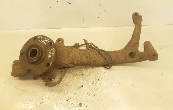 Audi A4 S4 B5 8D Front wheel hub spindle knuckle