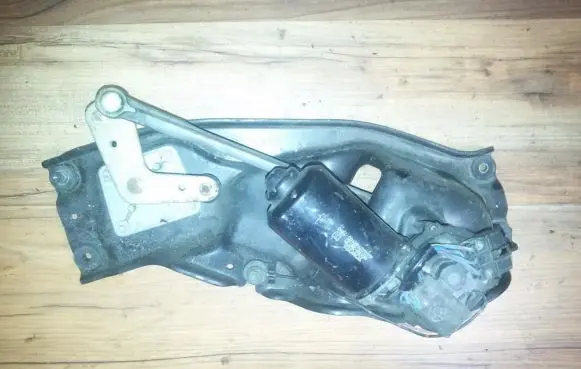 Toyota Previa (XR10, XR20) I Front wiper linkage and motor