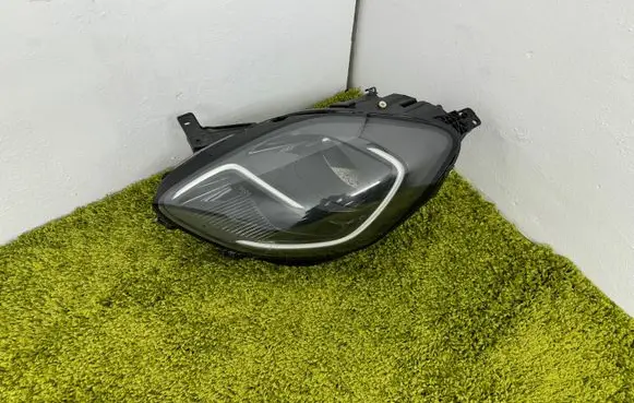 Ford Puma Headlight/headlamp l1tb-13e015-cg