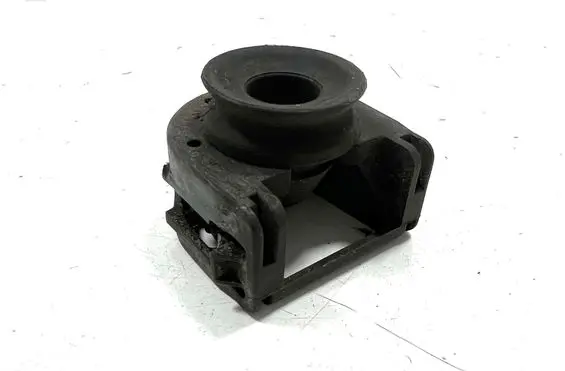 Citroen C6 Radiator mount bracket 9639048580
