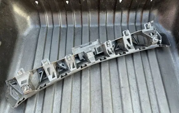 Mercedes-Benz S W222 Rear bumper mounting bracket A2228850565 16572