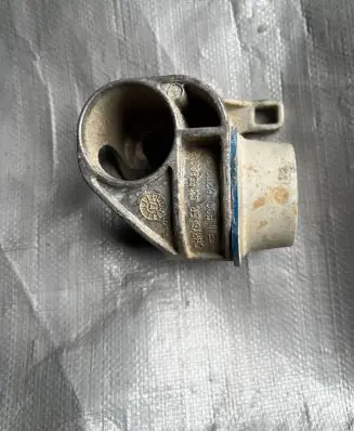 Jeep Cherokee Muffler mount bracket/holder 