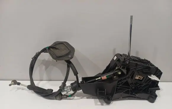 Toyota RAV 4 (XA40) Gear shifter/selector 75C996