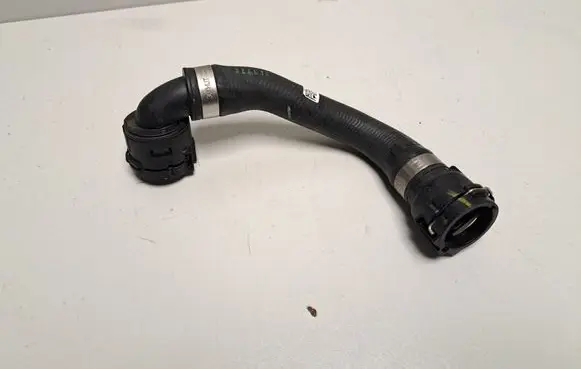 BMW i4 Engine coolant pipe/hose 8475691