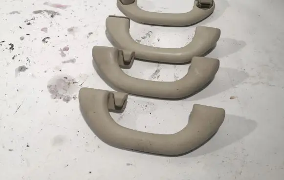 Skoda Octavia Mk2 (1Z) A set of handles for the ceiling 