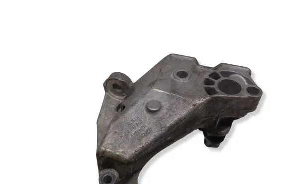 Audi A3 S3 8L Engine mounting bracket 038199207H