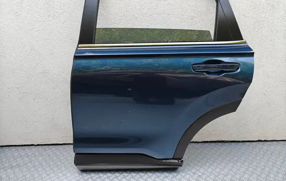 Honda CR-V Rear door 