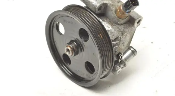 Volvo S40 Power steering pump 30714048