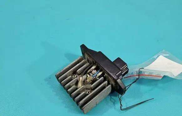 Volvo S40, V40 Heater blower motor/fan resistor 30864189 IMPRK1573582