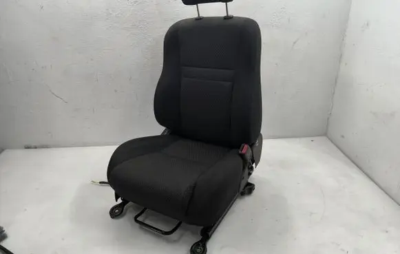 Toyota Avensis T250 Front passenger seat 