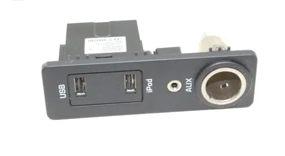 Jaguar XJ X351 AUX in-socket connector AW9319C166AA A2C5336865900