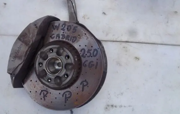 Mercedes-Benz C W205 Front wheel hub spindle knuckle a2058562200