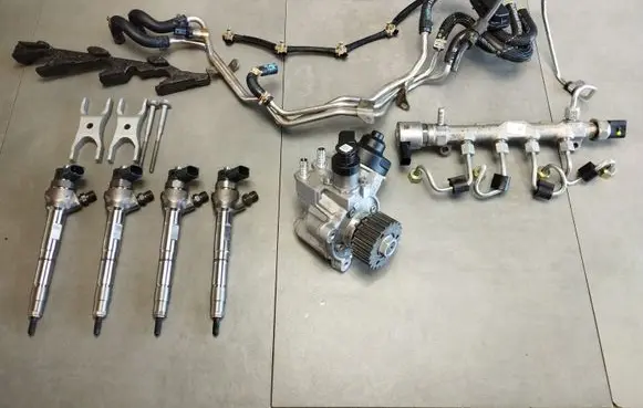 Audi A5 Sportback 8TA Fuel injection high pressure pump 04L130755D 0445010537 04L130277AE