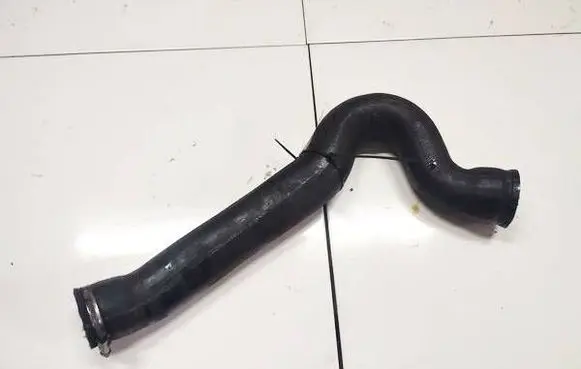 Intercooler hose/pipe