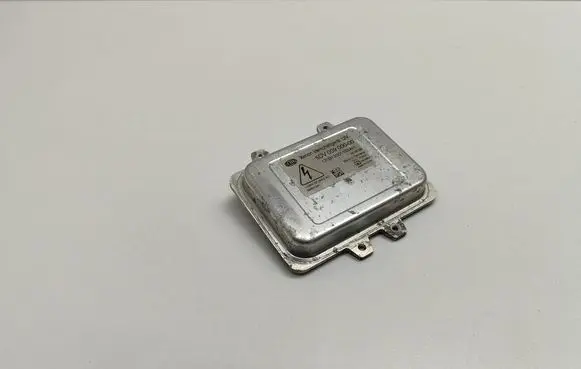 BMW 5 E60 E61 Headlight ballast module Xenon 5DV009000 5DV00900000 D1S
