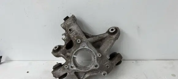 Tesla Model 3 Rear wheel hub spindle/knuckle 1044416-00-g