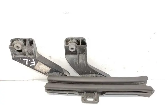 Peugeot 308 Front door windshield rail 9802148080