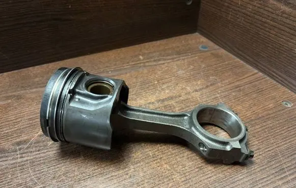 Ford Transit Piston RFYC1Q6209AB 243420