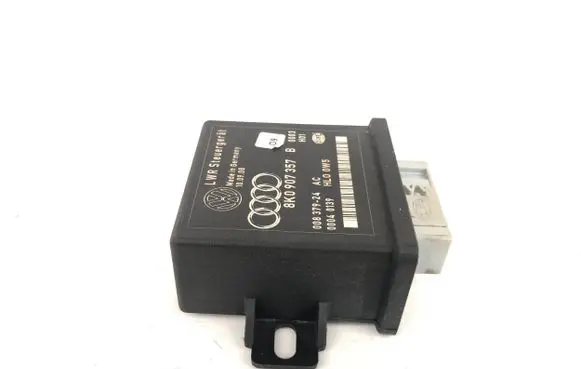 Audi A5 8T 8F Light module LCM 8K0907357B 00837924 00040139
