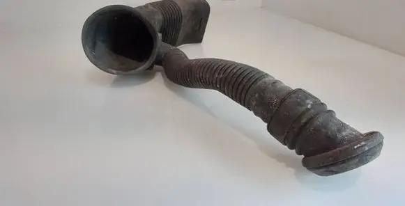 BMW 5 E39 Intercooler hose/pipe 2247909