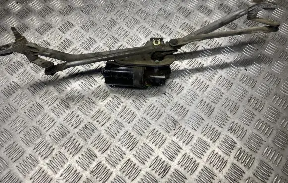 Audi A4 S4 B5 8D Wiper motor 8D1955113B 0390241132 0589902112