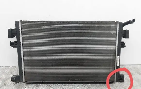 Seat Leon (5F) Coolant radiator 5Q0121251GB