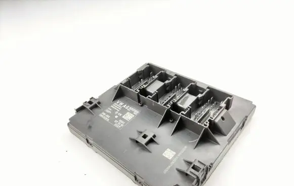 Seat Leon (1P) Comfort/convenience module 5K0937085H