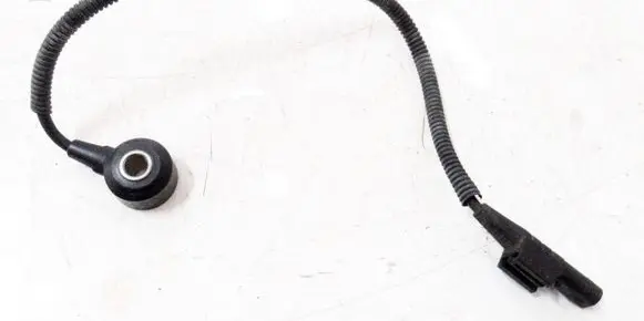 Volkswagen Scirocco Detonation knock sensor 06K905377