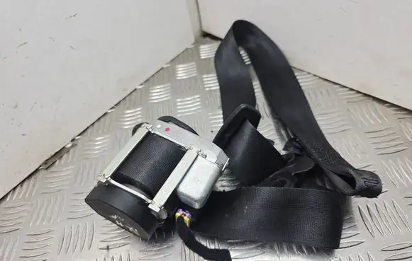 Seat Ibiza IV (6J,6P) Front seatbelt 6J3857705 615334161 6153343