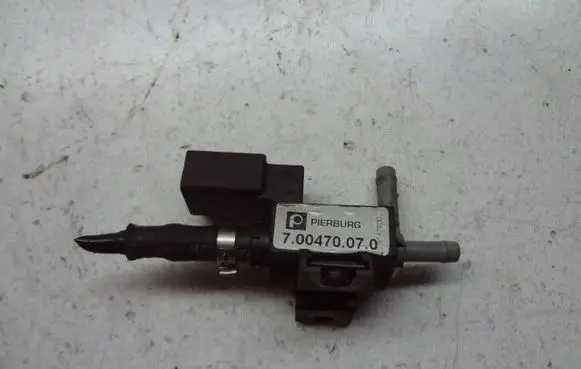Volkswagen PASSAT B6 Vacuum valve 700470070