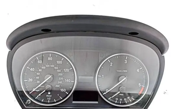 BMW 3 E92 E93 Speedometer (instrument cluster) 10454219 A2053283617 00000417