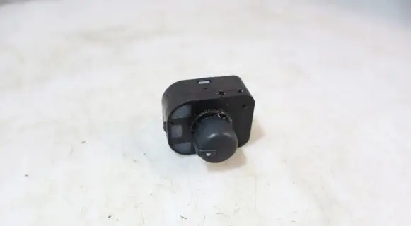 Audi A4 S4 B7 8E 8H Wing mirror switch