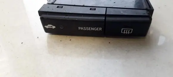 Windscreen/window heater switch