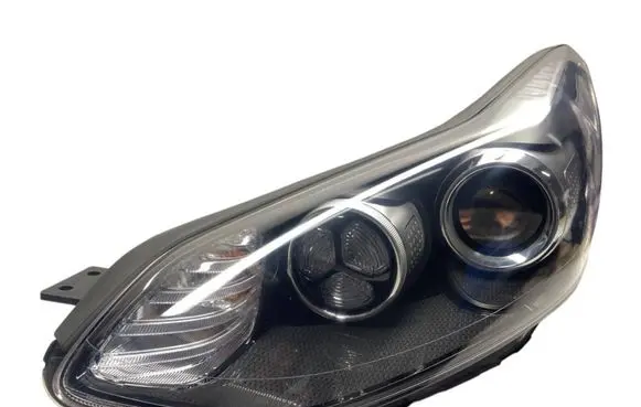 KIA Sportage Headlight/headlamp 92101F1110 92101F1130