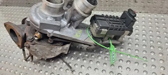 Audi A8 S8 D3 4E Turbo 057145722L