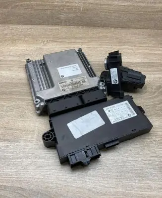 BMW 5 E60 E61 Engine ECU kit and lock set 7810950 9147217 9177973