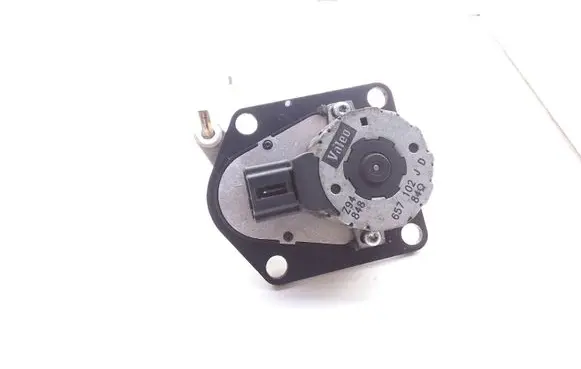 Opel Vectra B Intake manifold valve actuator/motor 657102JD