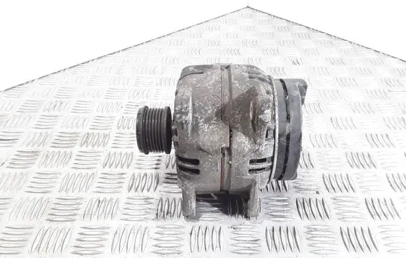 Nissan Tiida C11 Generator/alternator 0124525140 8200728292A 8200728292