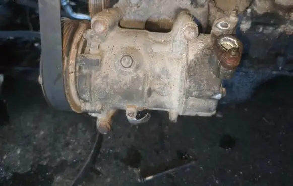 Citroen C3 Air conditioning (A/C) compressor (pump) 965519180