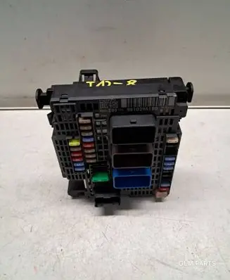 Citroen C4 Grand Picasso Fuse module 9810296180