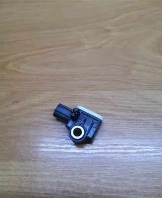 Volvo S60 Airbag deployment crash/impact sensor 31334336