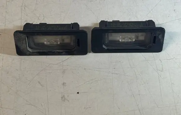 BMW 3 F30 F35 F31 Number plate light 7193293