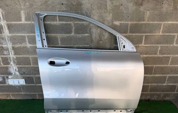 Mercedes-Benz B W247 Front door A2477224201