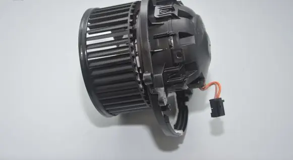 BMW 4 F36 Gran coupe Heater fan/blower T958225