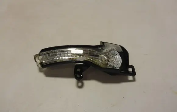 Volkswagen Polo VI Mirror indicator light 