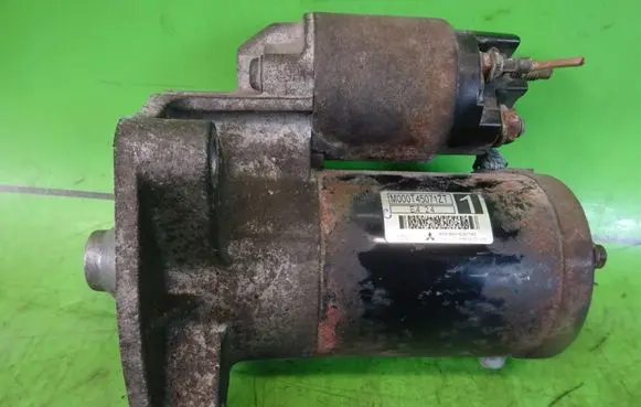 Peugeot 206 Starter motor M000T45071ZT