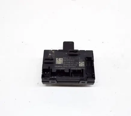 Skoda Octavia Mk3 (5E) Door control unit/module A2C7494680200 5Q4959392E