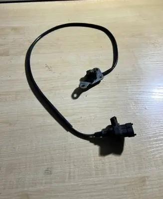 Opel Vectra C Camshaft position sensor 0281002213