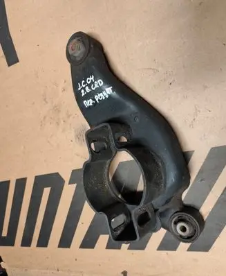 Jeep Cherokee III KJ Front differential bracket 