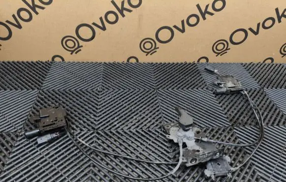 Audi Q7 4M Engine bonnet/hood lock/catch 4M0823509A